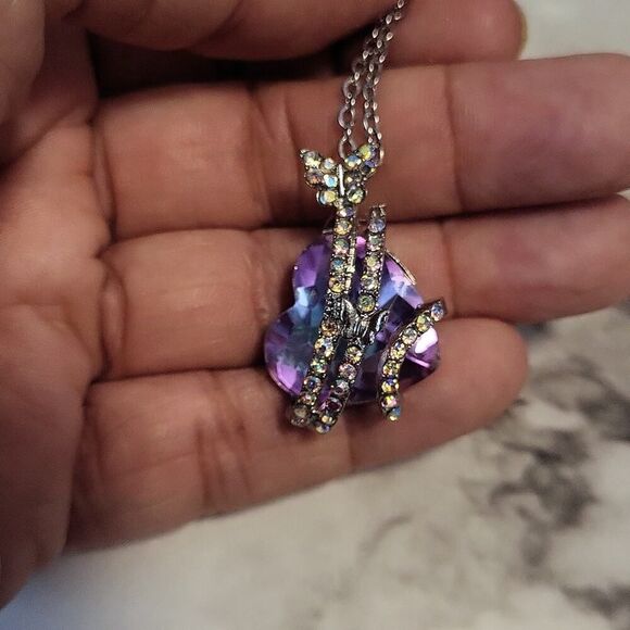 Heart Butterfly Necklace Delicate Craftsmanship - Picture 8 of 10